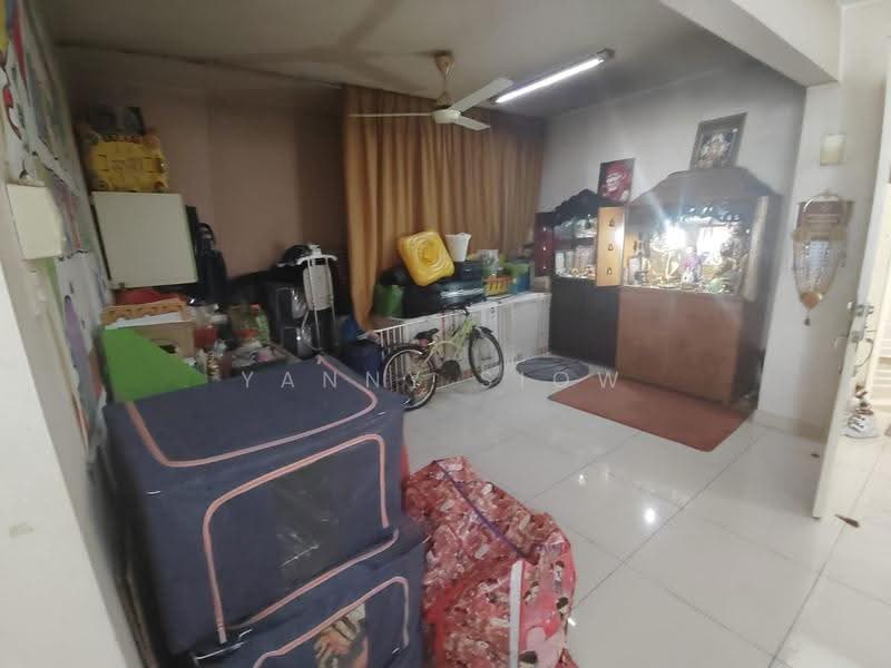 Kondominium untuk Dijual di Platinum Hill PV 2 - Yanny Siow - Living Room - PropertyGuru.com.my