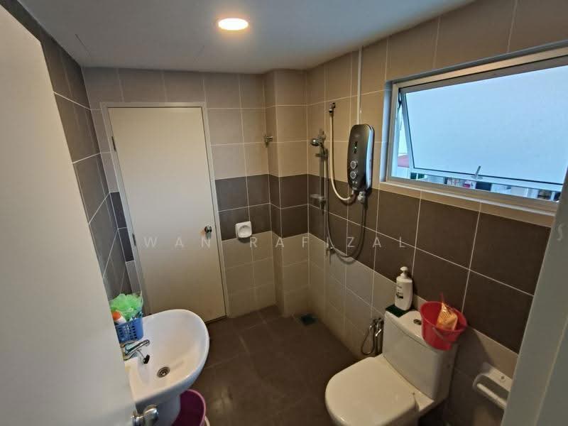 2-storey Terraced House for Sale in Semenyih (Selangor) - Wan Rafizal - Bathroom - PropertyGuru.com.my
