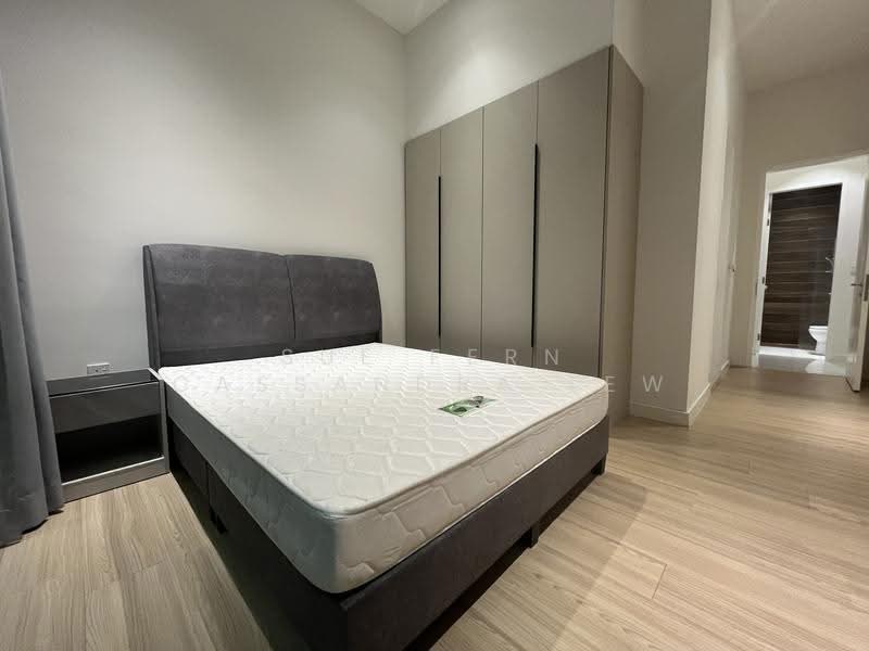 Kediaman Servis untuk Dijual di UNIO Residence - Sue Fern Cassandra Lew - Bedroom - PropertyGuru.com.my