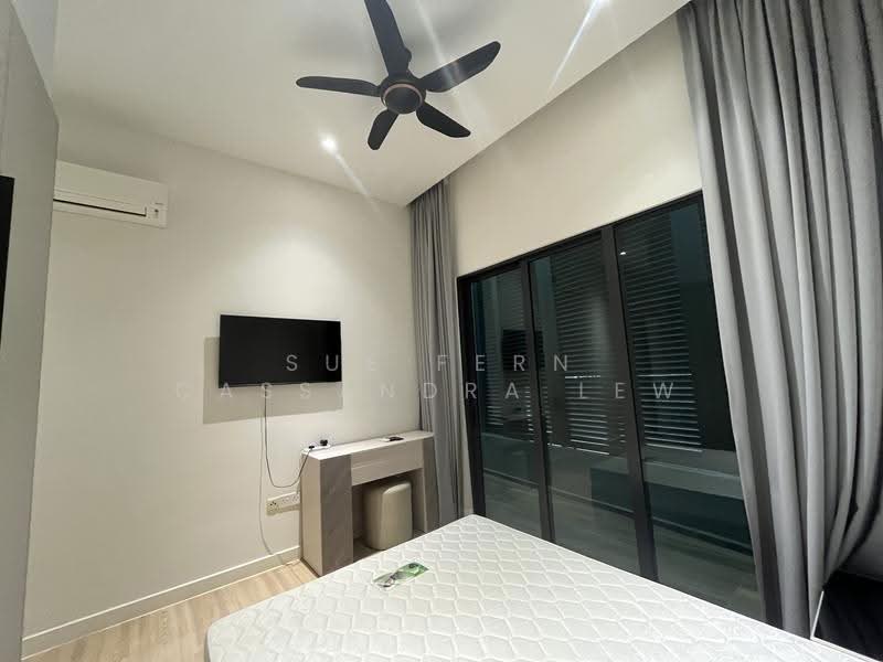 Kediaman Servis untuk Dijual di UNIO Residence - Sue Fern Cassandra Lew - Bedroom - PropertyGuru.com.my