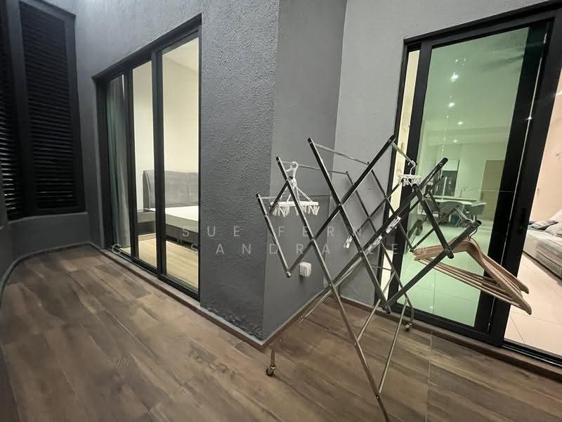 Kediaman Servis untuk Dijual di UNIO Residence - Sue Fern Cassandra Lew - Balcony - PropertyGuru.com.my