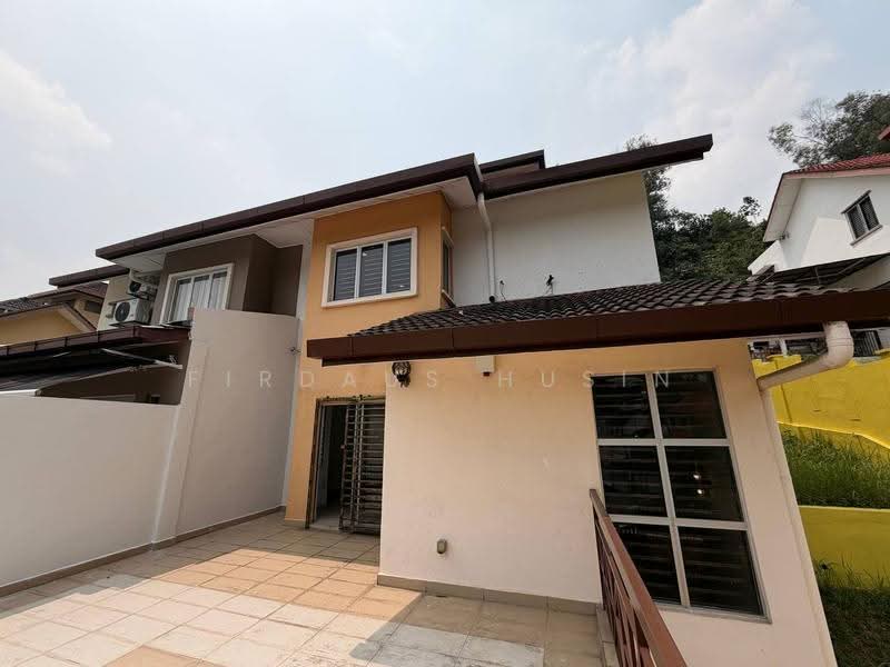Rumah Berkembar untuk Dijual di Taman Lestari Perdana (Seri Kembangan) - Firdaus Husin - PropertyGuru.com.my