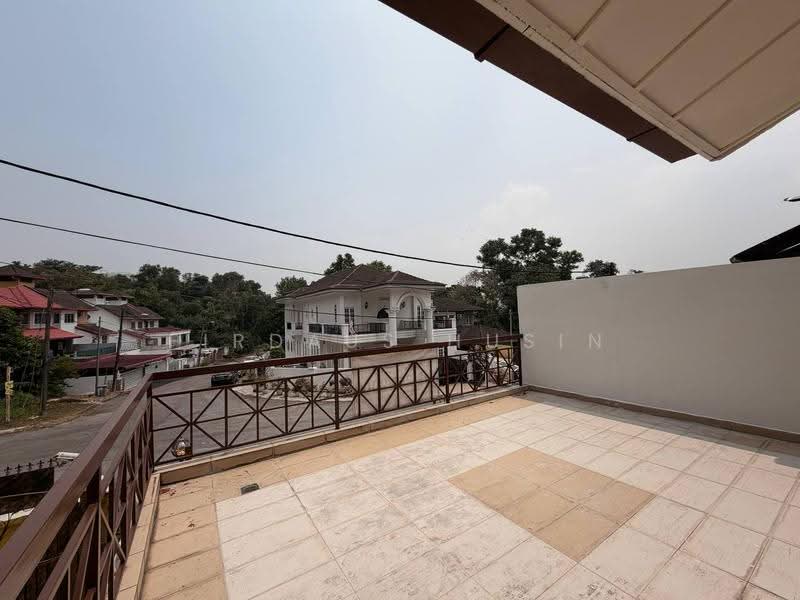 Rumah Berkembar untuk Dijual di Taman Lestari Perdana (Seri Kembangan) - Firdaus Husin - PropertyGuru.com.my