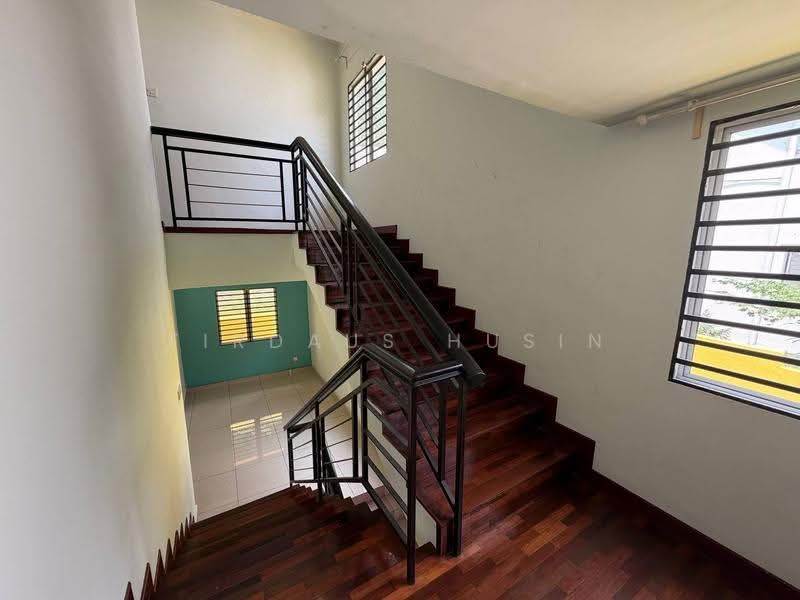 Rumah Berkembar untuk Dijual di Taman Lestari Perdana (Seri Kembangan) - Firdaus Husin - PropertyGuru.com.my