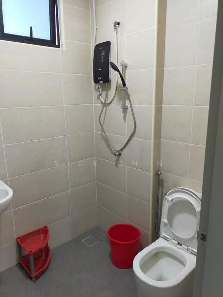 Kediaman Servis untuk Disewa di B11 Parkland Residence - Nick Chin - Bathroom - PropertyGuru.com.my