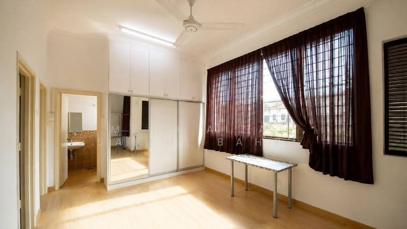 Rumah Teres 2-Tingkat untuk Dijual di Setiawangsa (Kuala Lumpur) - Mohd Aizat Saiful Bahri - Bedroom - PropertyGuru.com.my
