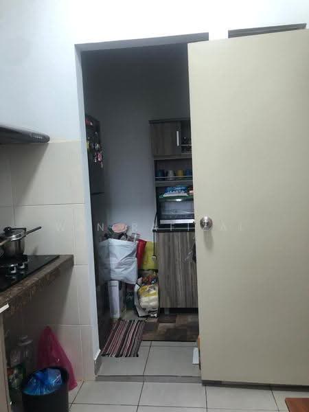 Condominium for Sale at Green Beverly Hills - Residensi Lili - Wan Rafizal - Kitchen - PropertyGuru.com.my