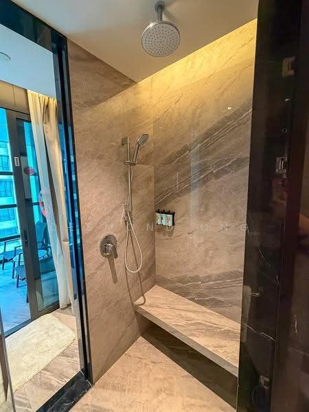 Kediaman Servis untuk Dijual di Imperial Lexis - Desmond Ong - Bathroom - PropertyGuru.com.my