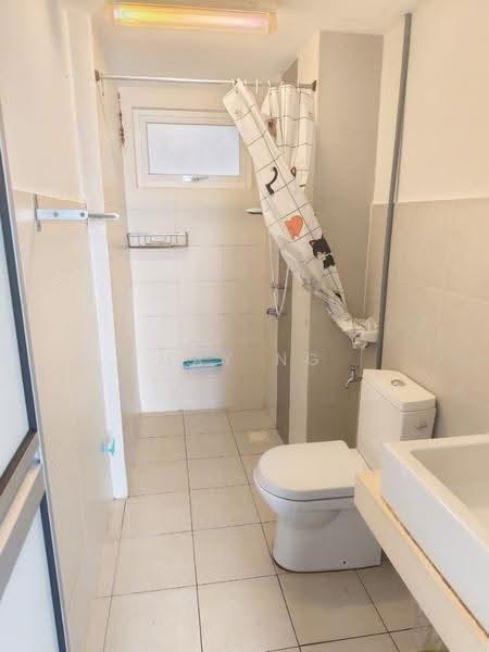 Kondominium untuk Disewa di First Residence (Residensi Unggul) - May Ng - Bathroom - PropertyGuru.com.my