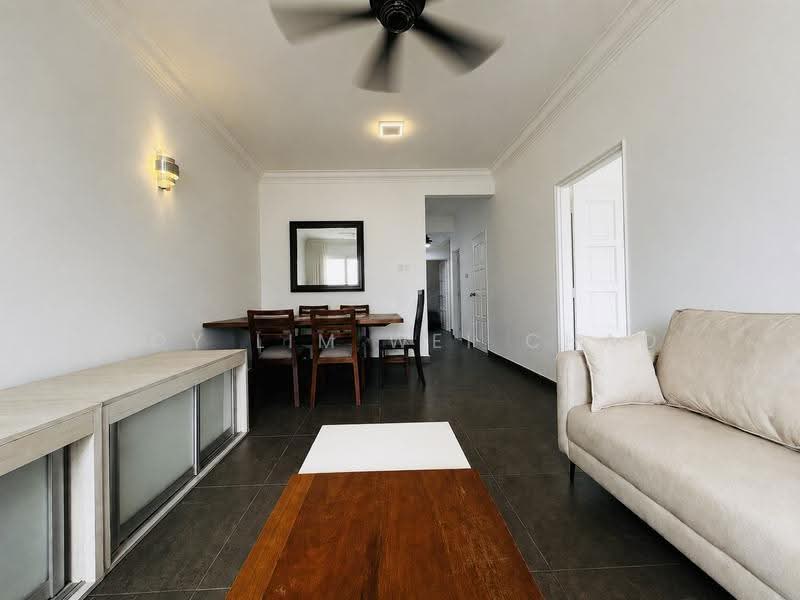 Pangsapuri untuk Disewa di Mon Bisca - Roy Lim Wei Chao - Living Room - PropertyGuru.com.my