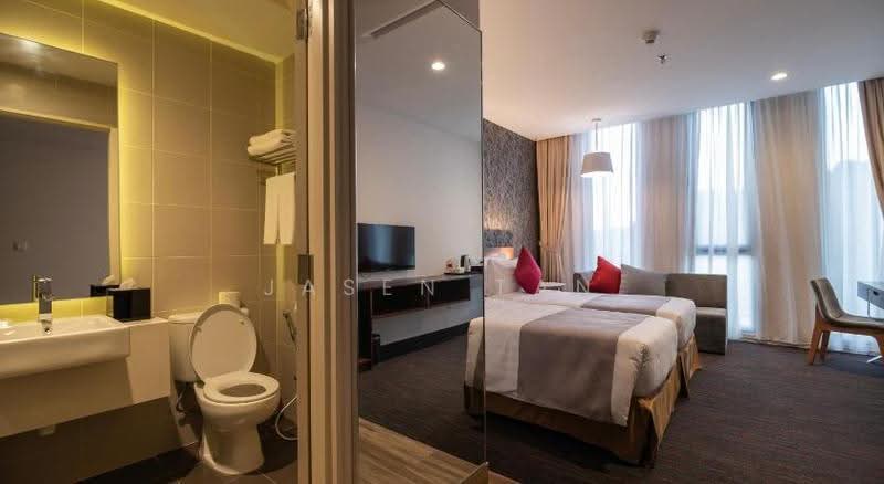 Kediaman Servis untuk Dijual di Ramada Meridin - Jasen Tan - Bedroom - PropertyGuru.com.my