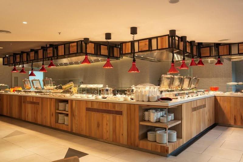 Kediaman Servis untuk Dijual di Ramada Meridin - Jasen Tan - Kitchen - PropertyGuru.com.my
