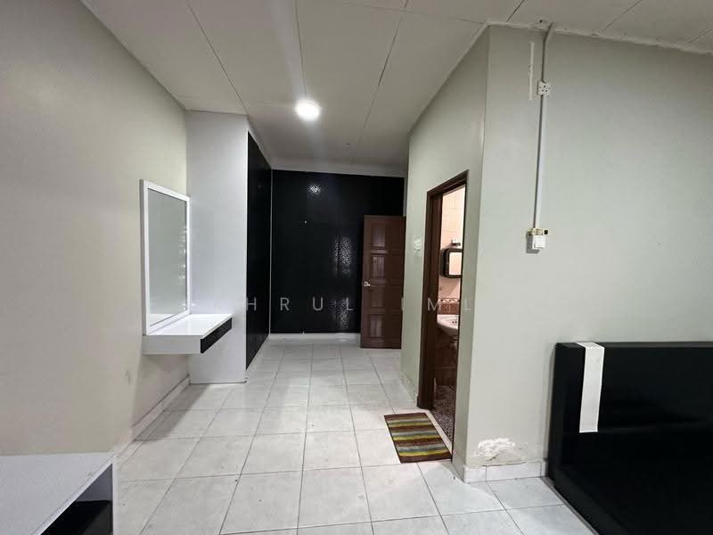 2-storey Terraced House for Sale in Bandar Seri Alam (Masai) - Fakhrul Imlan - Corridor - PropertyGuru.com.my
