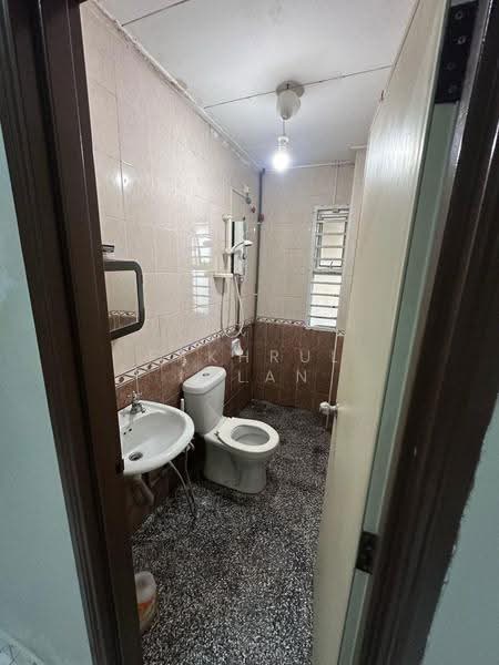 2-storey Terraced House for Sale in Bandar Seri Alam (Masai) - Fakhrul Imlan - Bathroom - PropertyGuru.com.my