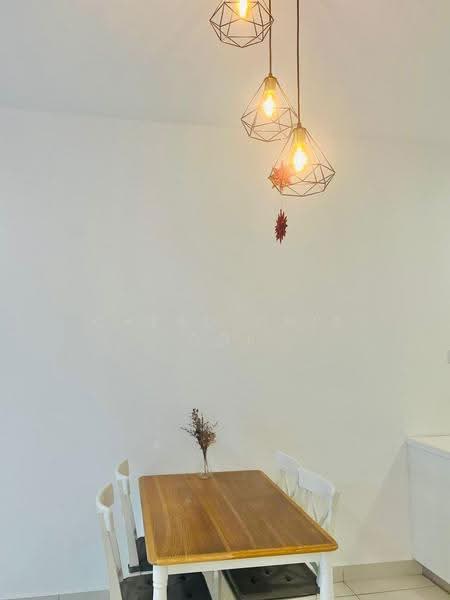 Kondominium untuk Disewa di Vertu Resort - Cheau Chie Ooi - Dining Room - PropertyGuru.com.my
