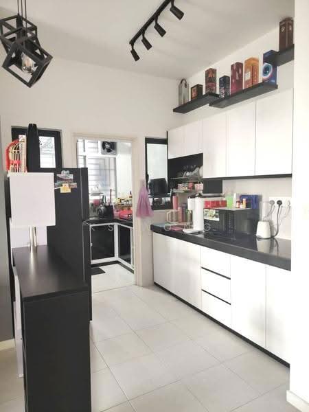 Kondominium untuk Dijual di Casa Green - KS Wong - Kitchen - PropertyGuru.com.my