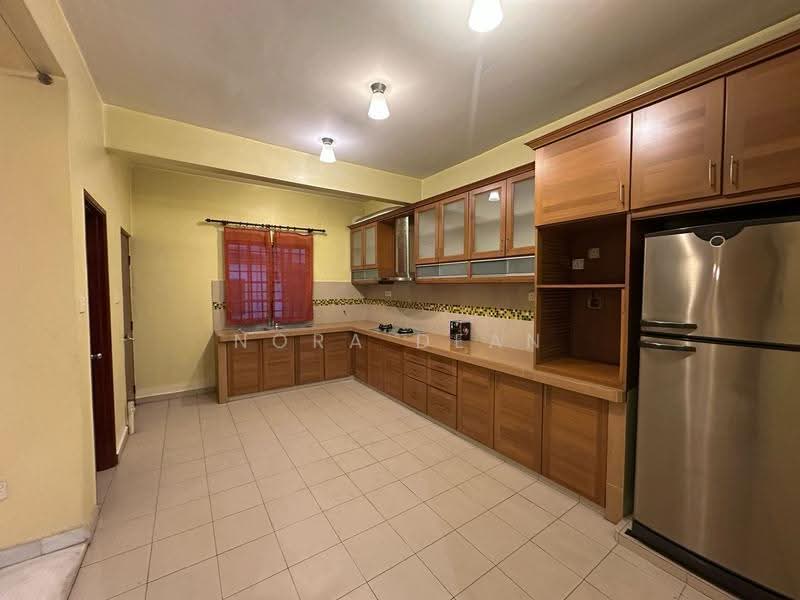 2-storey Terraced House for Sale in Bandar Putra Height (Subang Jaya) - Nora Dean - PropertyGuru.com.my