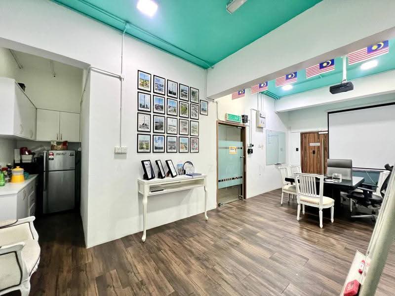 Semi-D Factory for Sale in Bukit Jelutong (Shah Alam) - Adaw Zain - Interior - PropertyGuru.com.my