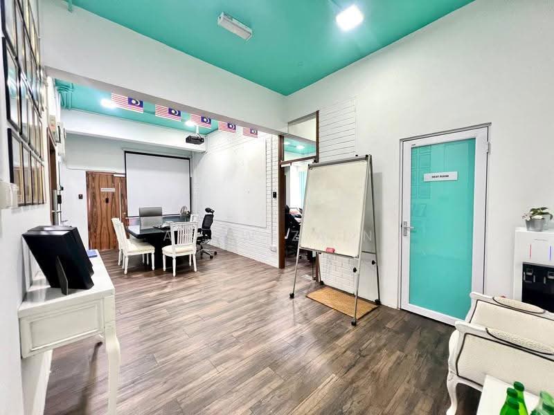 Semi-D Factory for Sale in Bukit Jelutong (Shah Alam) - Adaw Zain - Interior - PropertyGuru.com.my