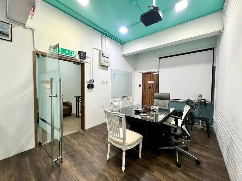 Semi-D Factory for Sale in Bukit Jelutong (Shah Alam) - Adaw Zain - Interior - PropertyGuru.com.my