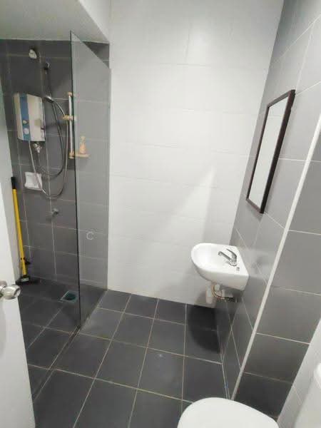 Rumah Kluster untuk Dijual di Taman Setia Indah (Tebrau) - Carson . - Bathroom - PropertyGuru.com.my