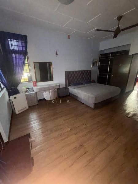 Rumah Teres 2-Tingkat untuk Dijual di Bandar Baru Permas Jaya (Permas Jaya) - Kia . - Bedroom - PropertyGuru.com.my