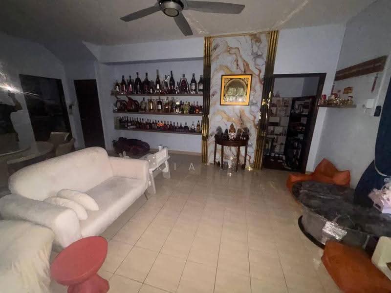 Rumah Teres 2-Tingkat untuk Dijual di Bandar Baru Permas Jaya (Permas Jaya) - Kia . - Living Room - PropertyGuru.com.my
