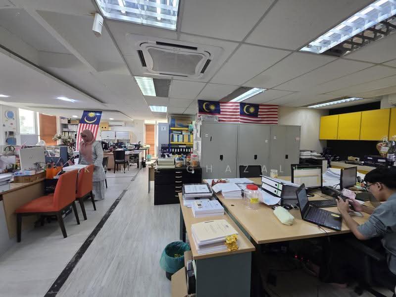 Shop / Office untuk Dijual di Bandar Puteri Puchong (Puchong) - Kamil Ghazali - PropertyGuru.com.my