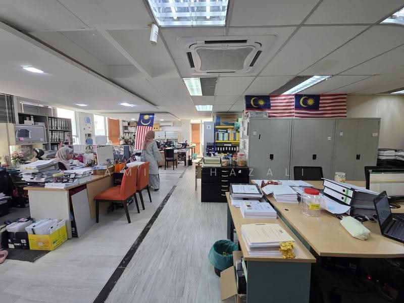 Shop / Office untuk Dijual di Bandar Puteri Puchong (Puchong) - Kamil Ghazali - PropertyGuru.com.my
