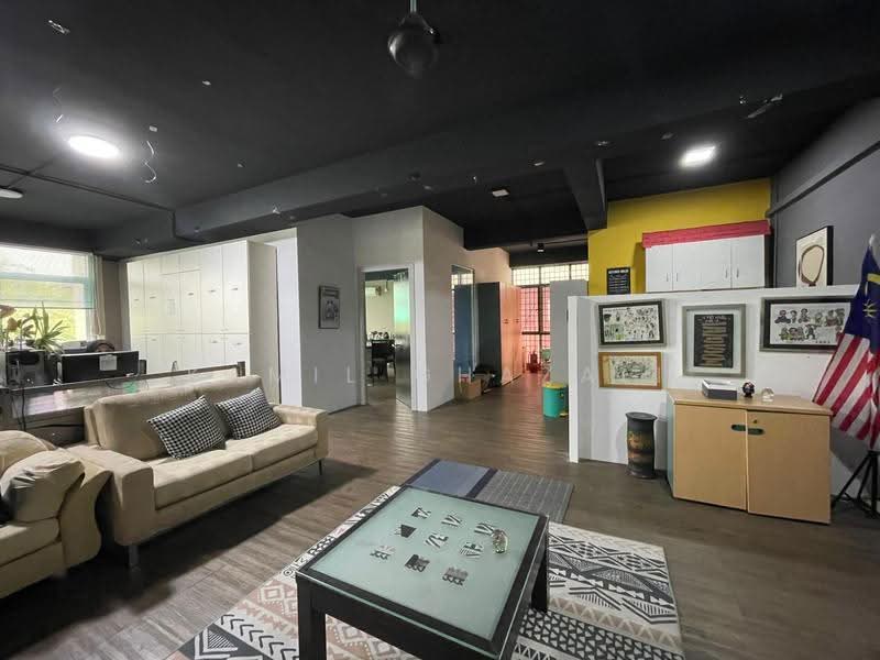 Shop / Office untuk Dijual di Bandar Puteri Puchong (Puchong) - Kamil Ghazali - PropertyGuru.com.my