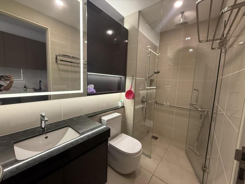 Kediaman Servis untuk Dijual di The Park 2 - Daphne Lim - Bathroom - PropertyGuru.com.my