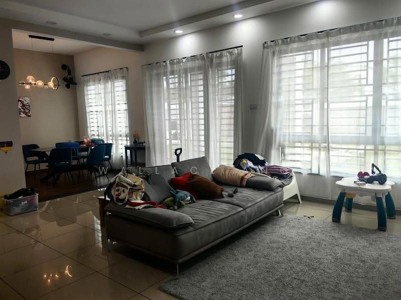 Rumah Kluster untuk Dijual di Taman Austin Duta (Tebrau) - Wallace Ang - Living Room - PropertyGuru.com.my