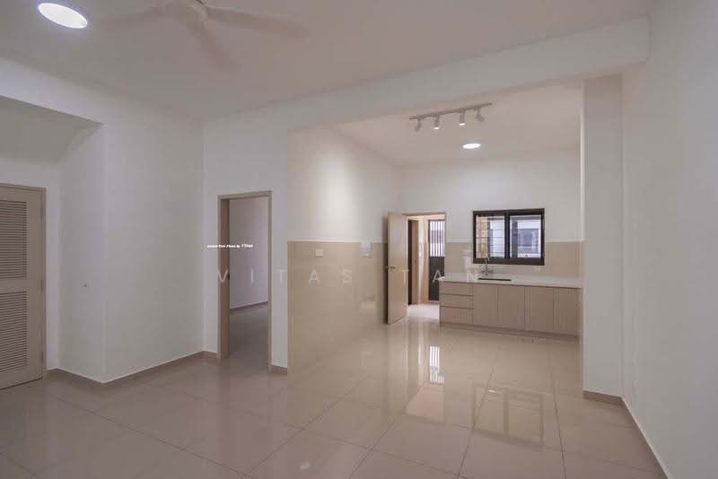 Rumah Teres 2-Tingkat untuk Disewa di Setia Indah (Setia Alam) - Vitas Tan - Living Room - PropertyGuru.com.my
