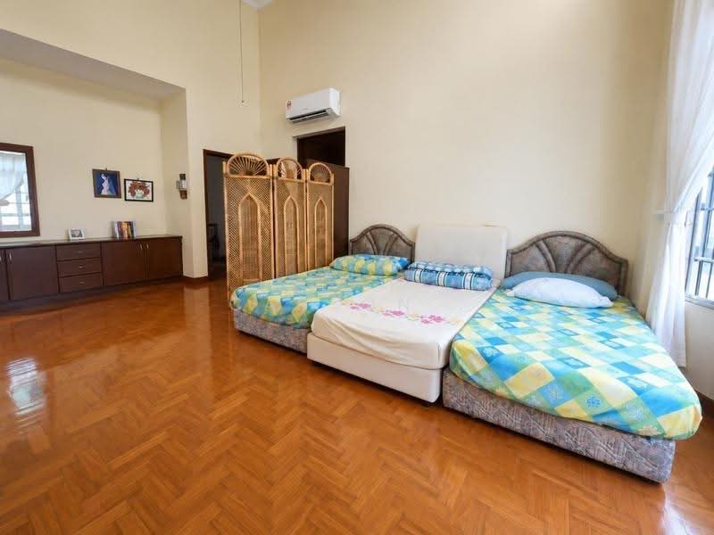 Rumah Berkembar untuk Dijual di Taman Redang (Johor Bahru) - Carson . - Bedroom - PropertyGuru.com.my