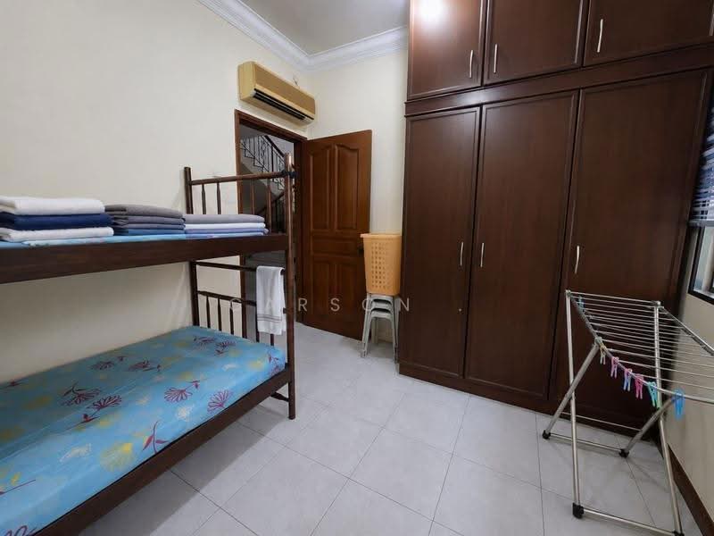 Rumah Berkembar untuk Dijual di Taman Redang (Johor Bahru) - Carson . - Bedroom - PropertyGuru.com.my