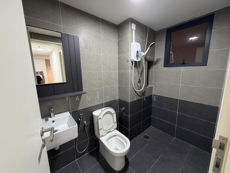 Service Residence for Rent at D'Clover Residences - Yanise Lee - Bathroom - PropertyGuru.com.my