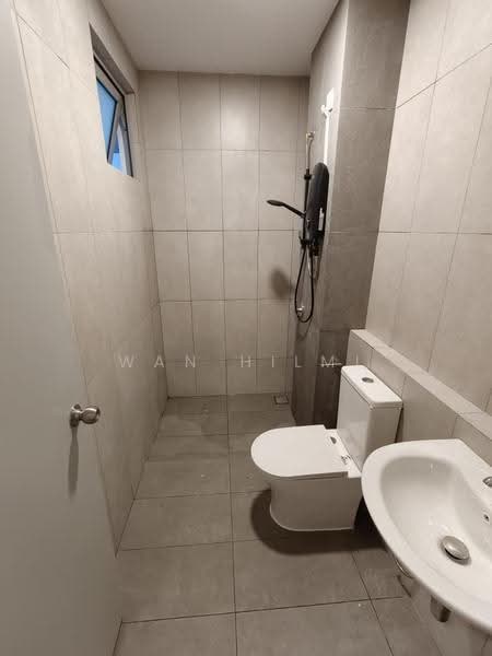 2-storey Terraced House for Rent in Bandar Gamuda Cove (Dengkil) - Wan Hilmi - Bathroom - PropertyGuru.com.my