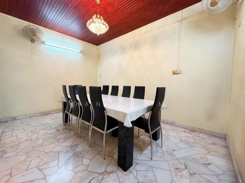 Rumah Berkembar untuk Dijual di Jelutong (Penang) - Danny Lim - Dining Room - PropertyGuru.com.my