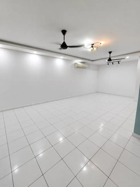 Rumah Teres untuk Disewa di Taman Munshi Ibrahim (Tampoi) - Bess Wong - Interior - PropertyGuru.com.my