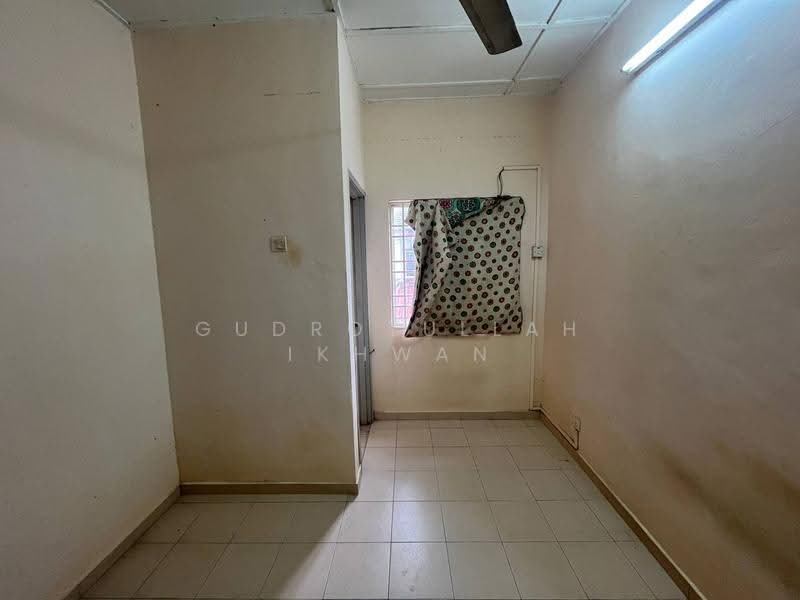 2-storey Terraced House for Sale in Seksyen 8 (Bangi) - Gudrotullah Ikhwan - Interior - PropertyGuru.com.my
