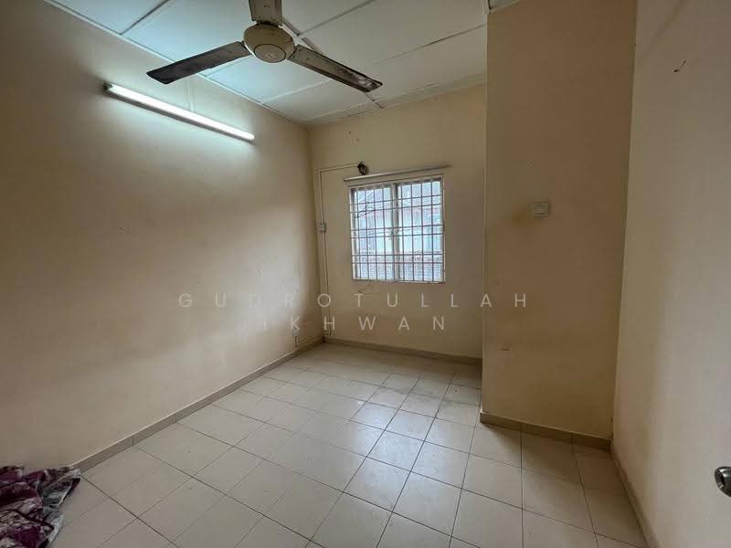 2-storey Terraced House for Sale in Seksyen 8 (Bangi) - Gudrotullah Ikhwan - PropertyGuru.com.my