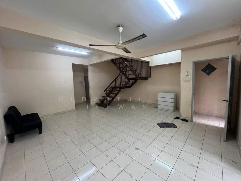 2-storey Terraced House for Sale in Seksyen 8 (Bangi) - Gudrotullah Ikhwan - PropertyGuru.com.my