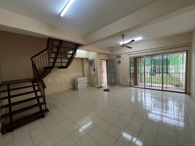 2-storey Terraced House for Sale in Seksyen 8 (Bangi) - Gudrotullah Ikhwan - PropertyGuru.com.my
