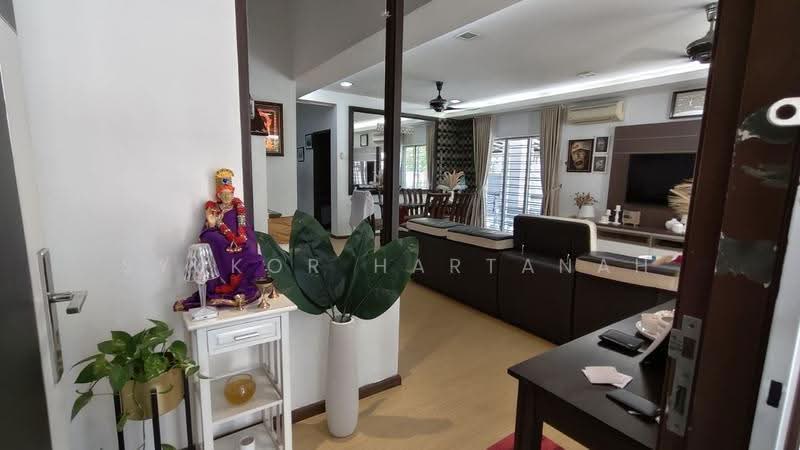 Rumah Teres 2-Tingkat untuk Dijual di Sunway Kayangan (Shah Alam) - Syukor Hartanah - Living Room - PropertyGuru.com.my