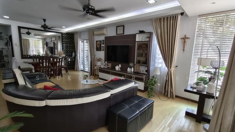 Rumah Teres 2-Tingkat untuk Dijual di Sunway Kayangan (Shah Alam) - Syukor Hartanah - Living Room - PropertyGuru.com.my