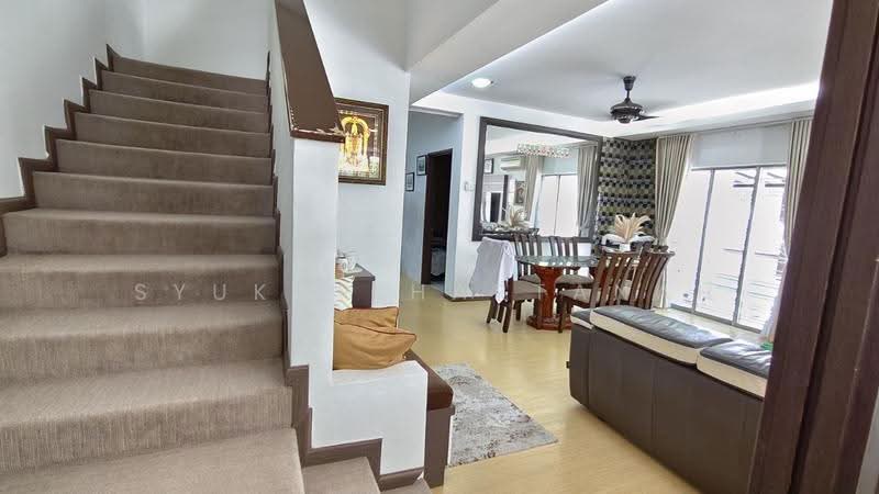 Rumah Teres 2-Tingkat untuk Dijual di Sunway Kayangan (Shah Alam) - Syukor Hartanah - Living Room - PropertyGuru.com.my