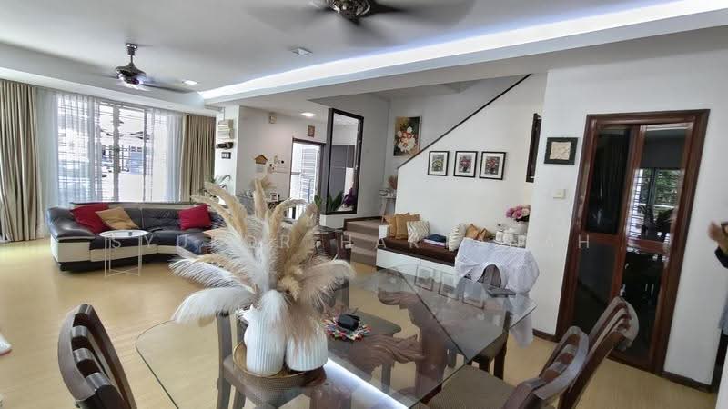 Rumah Teres 2-Tingkat untuk Dijual di Sunway Kayangan (Shah Alam) - Syukor Hartanah - Living Room - PropertyGuru.com.my