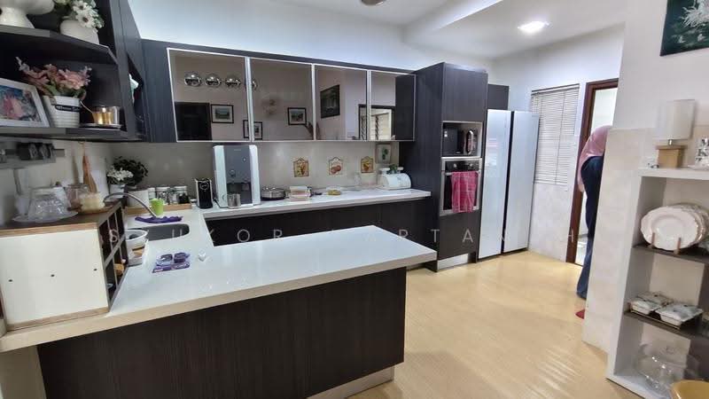 Rumah Teres 2-Tingkat untuk Dijual di Sunway Kayangan (Shah Alam) - Syukor Hartanah - Kitchen - PropertyGuru.com.my