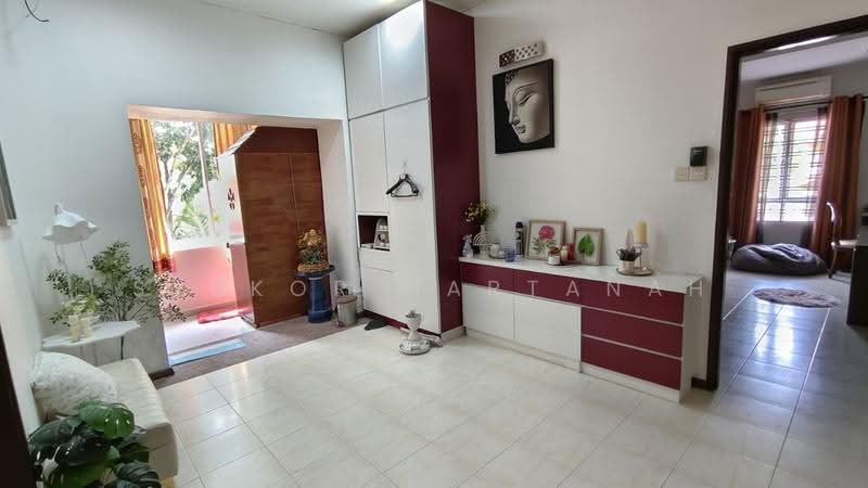 Rumah Teres 2-Tingkat untuk Dijual di Sunway Kayangan (Shah Alam) - Syukor Hartanah - Living Room - PropertyGuru.com.my
