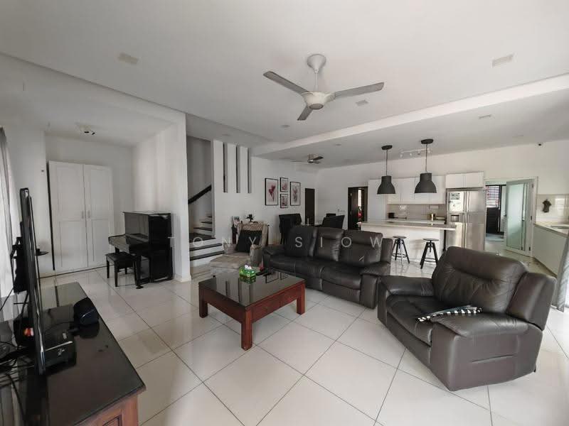 Semi-Detached House for Sale in Elmina (Shah Alam) - Tony Siow - Living Room - PropertyGuru.com.my